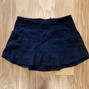 Lululemon pleated skort - black - size 4